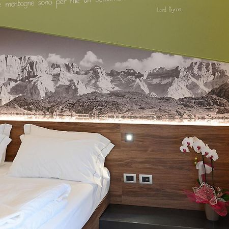 Dolomeet Boutique Hotel Pinzolo Buitenkant foto