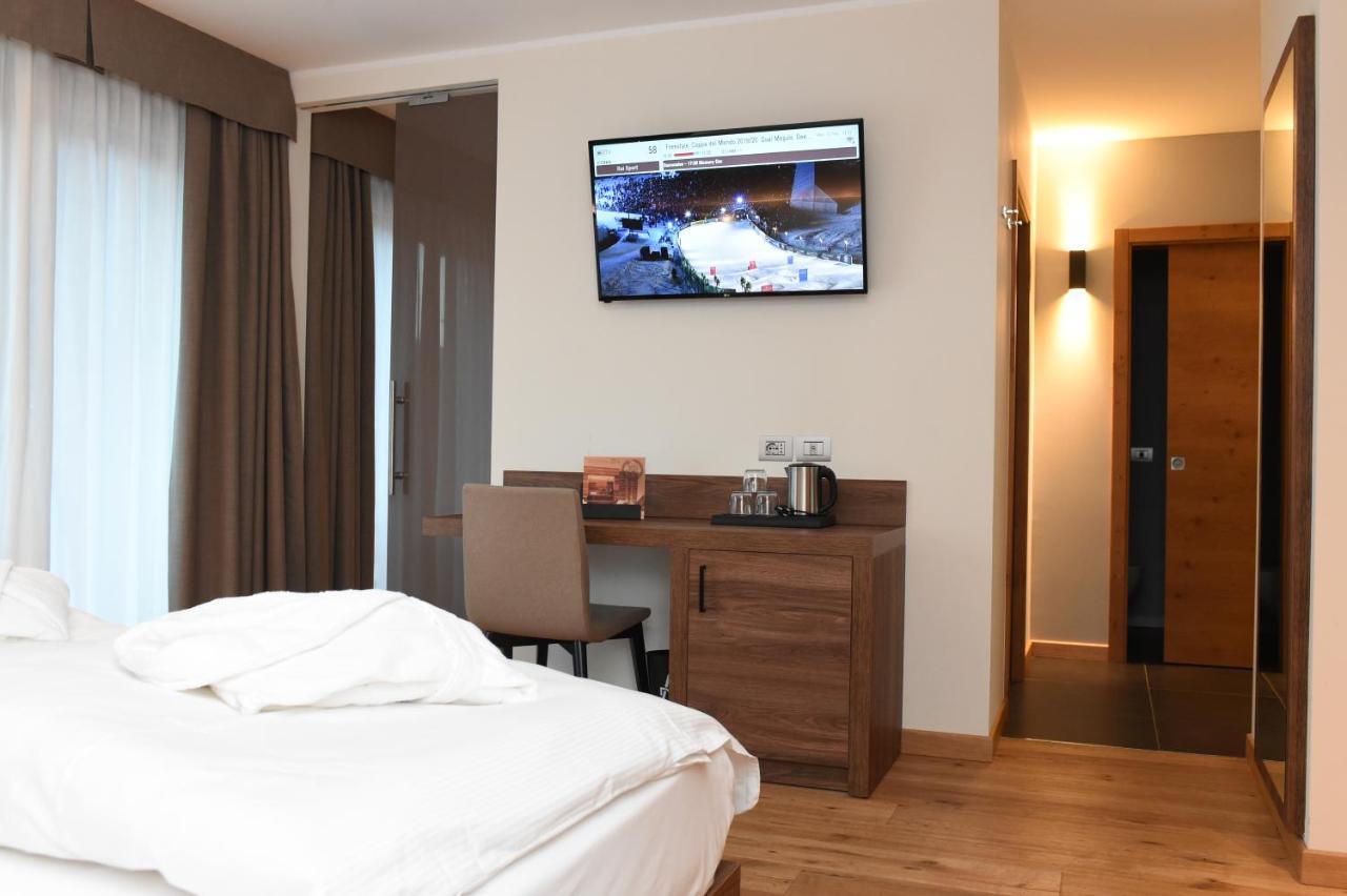 Dolomeet Boutique Hotel Pinzolo Buitenkant foto