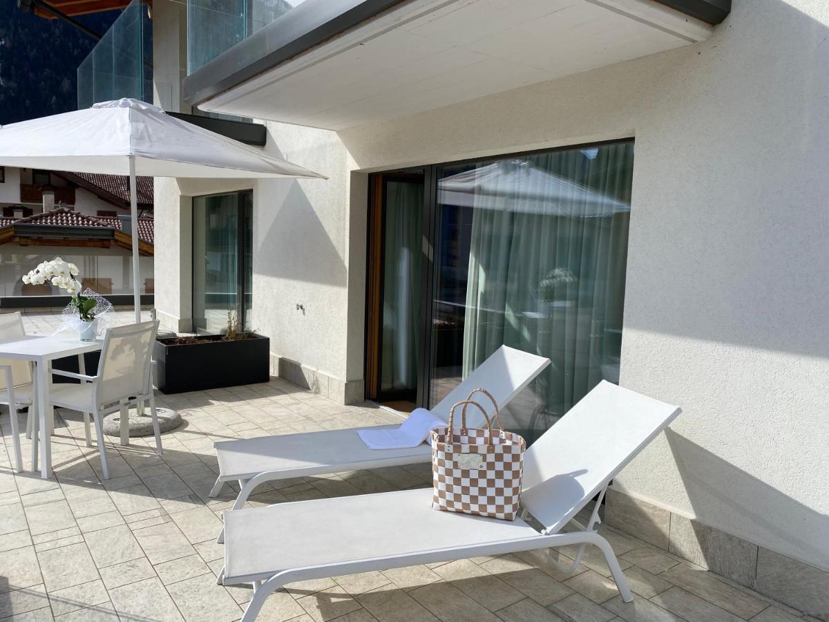 Dolomeet Boutique Hotel Pinzolo Buitenkant foto
