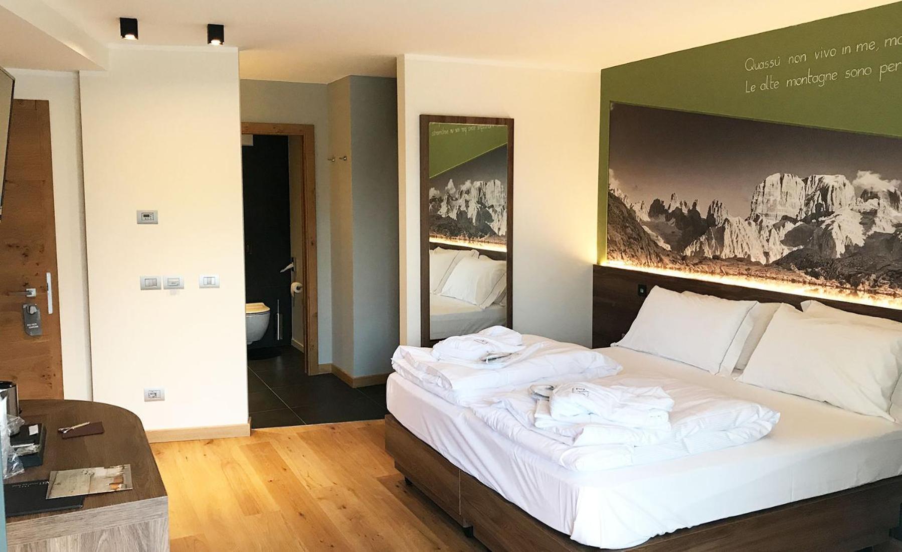 Dolomeet Boutique Hotel Pinzolo Buitenkant foto