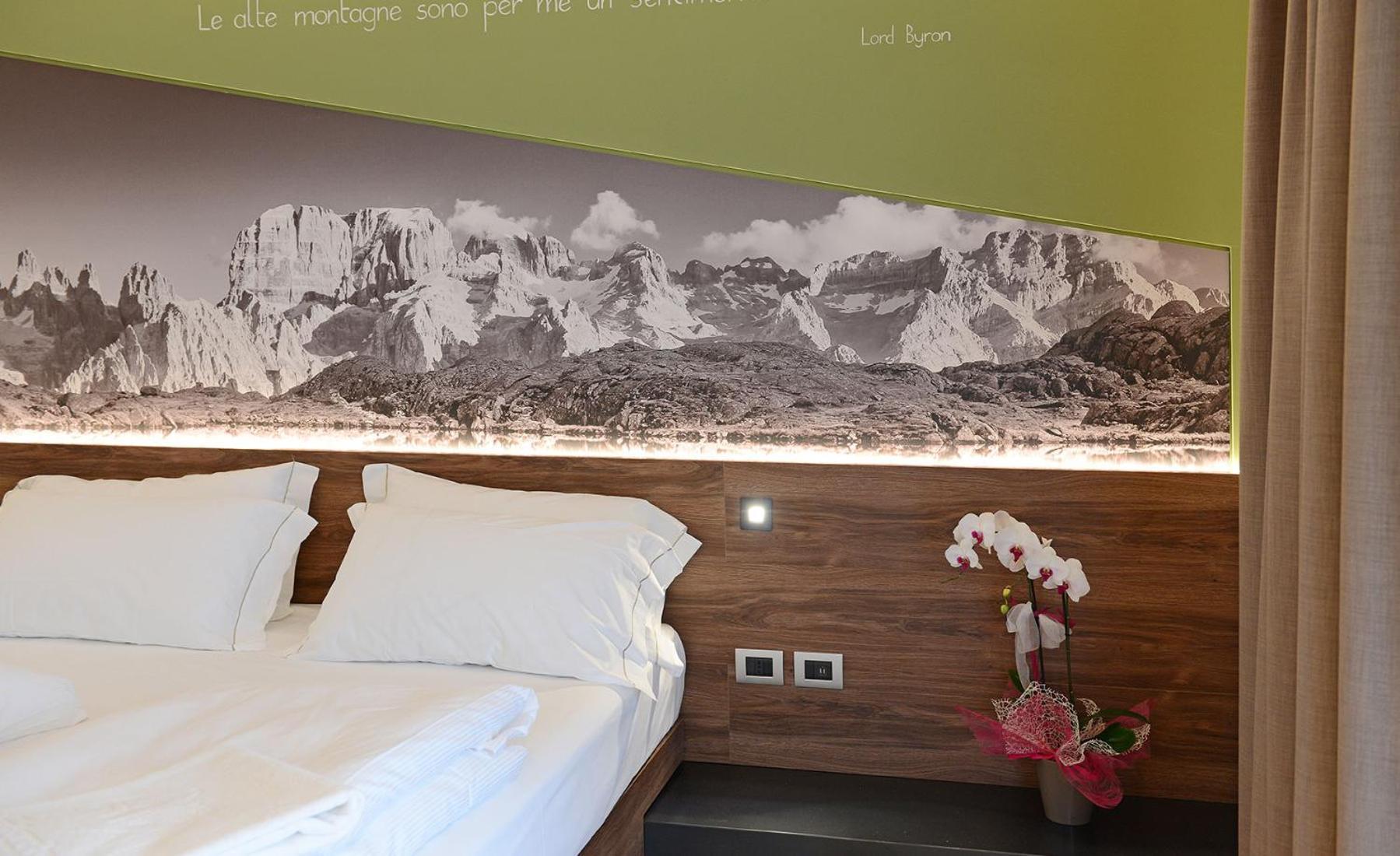 Dolomeet Boutique Hotel Pinzolo Buitenkant foto
