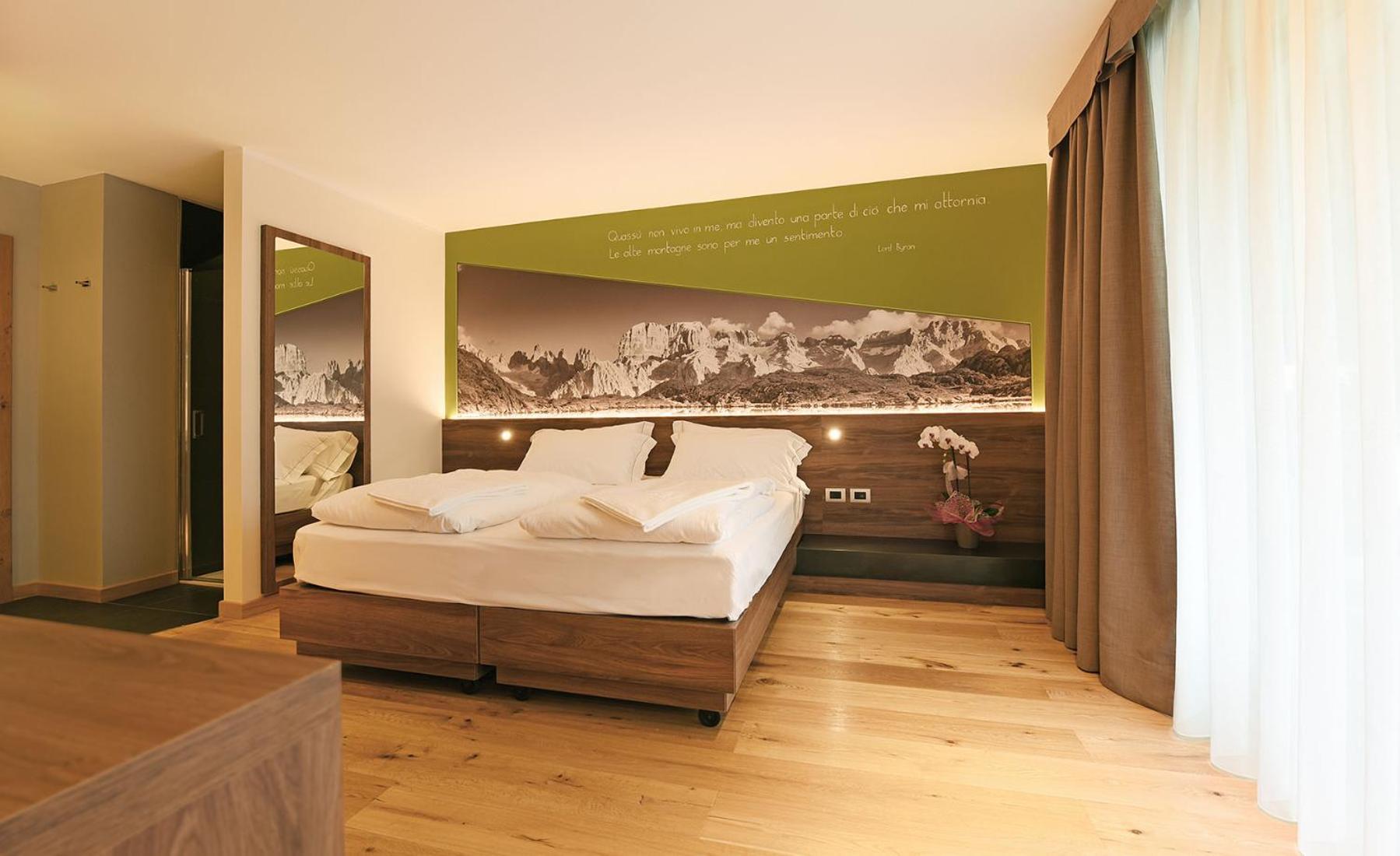 Dolomeet Boutique Hotel Pinzolo Buitenkant foto