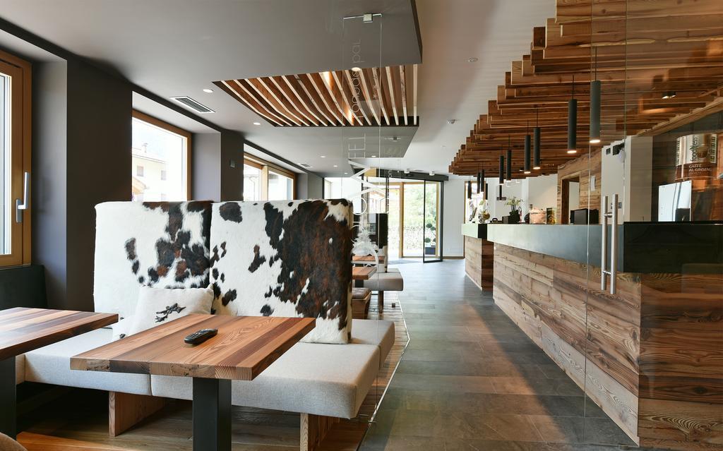 Dolomeet Boutique Hotel Pinzolo Buitenkant foto