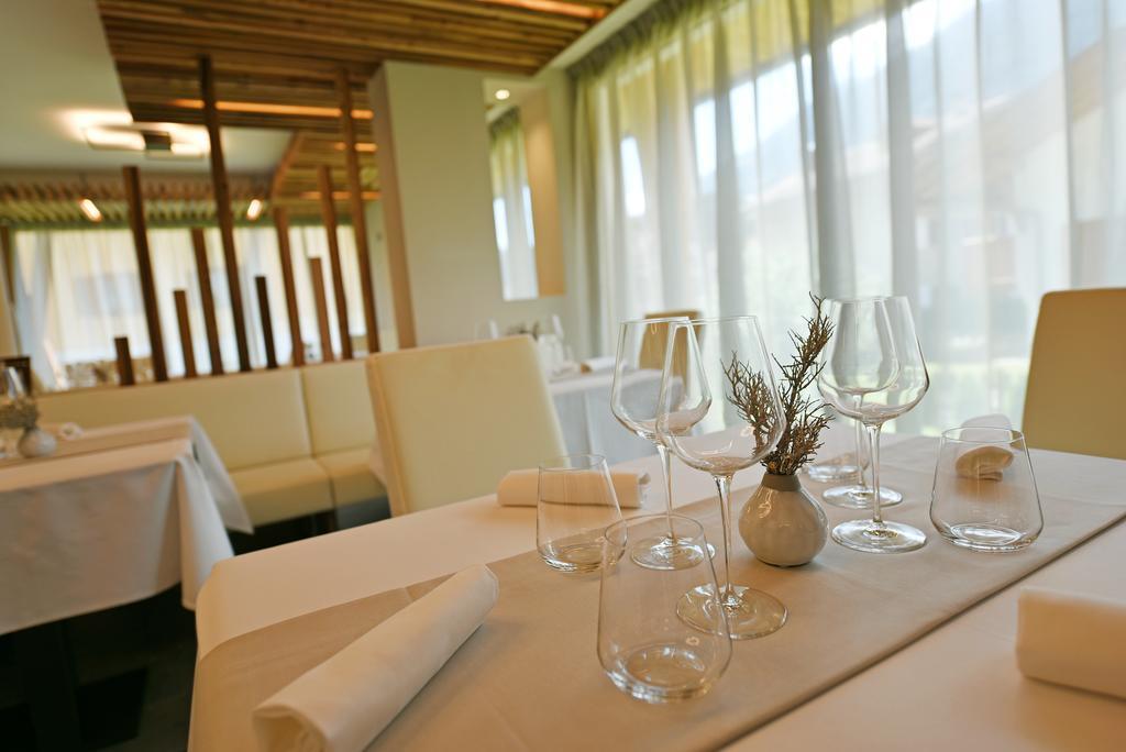 Dolomeet Boutique Hotel Pinzolo Buitenkant foto
