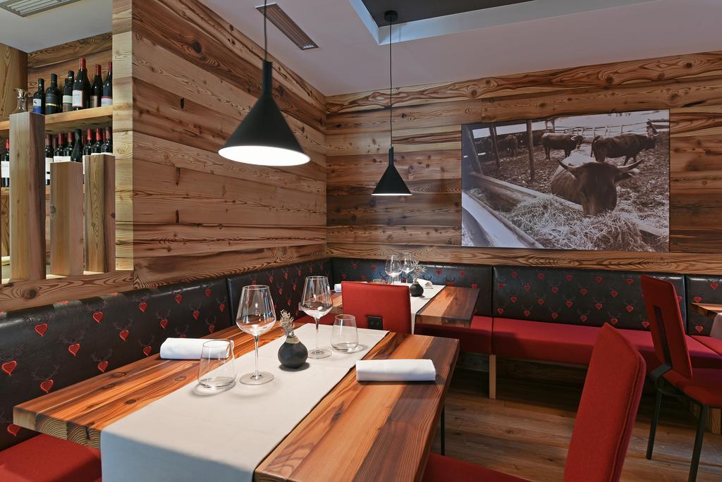 Dolomeet Boutique Hotel Pinzolo Buitenkant foto